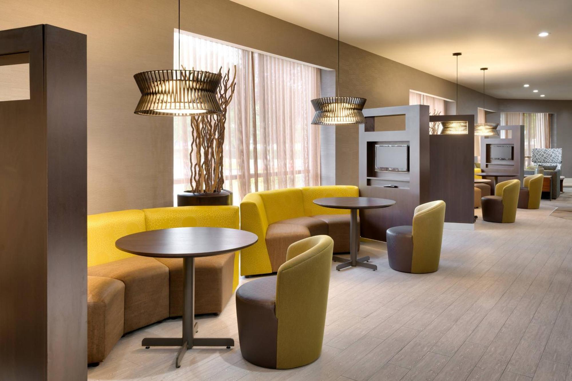 Courtyard By Marriott Charlotte Airport Loso Εξωτερικό φωτογραφία