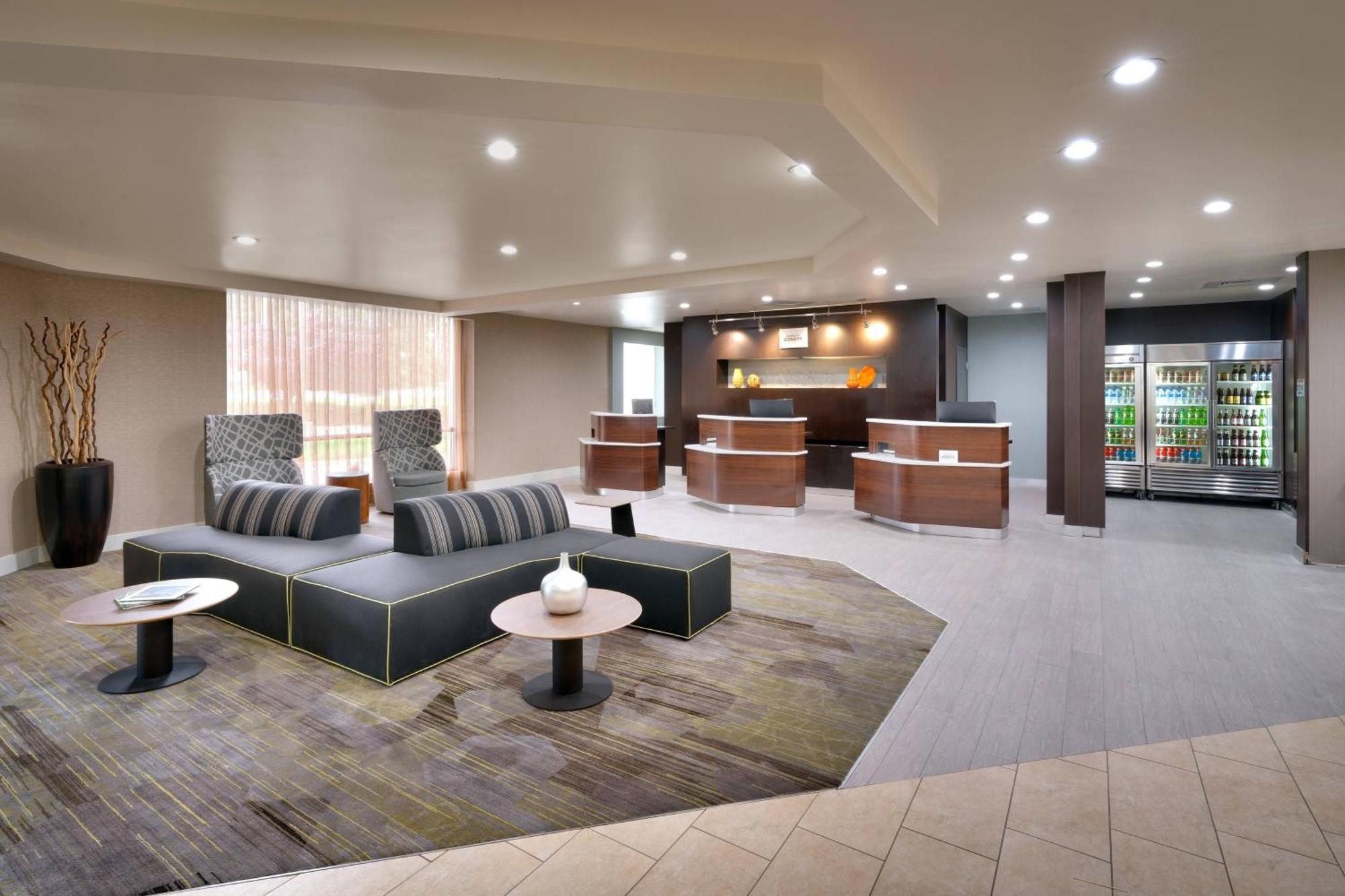 Courtyard By Marriott Charlotte Airport Loso Εξωτερικό φωτογραφία