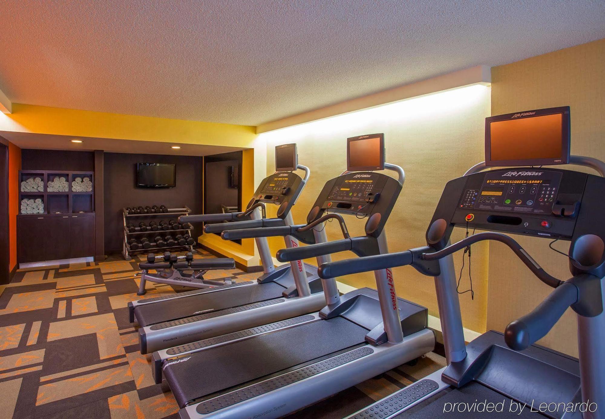 Courtyard By Marriott Charlotte Airport Loso Ανέσεις φωτογραφία